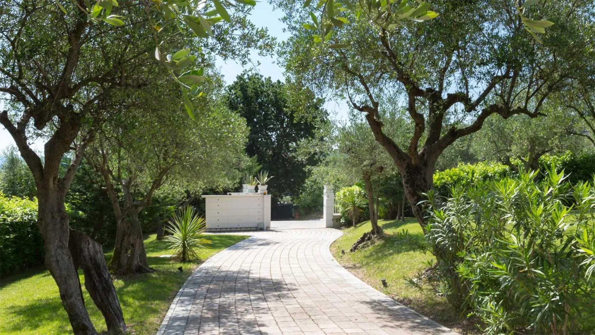 Villa Surya 8&2, Emma Villas Santa Maria di Scacciano